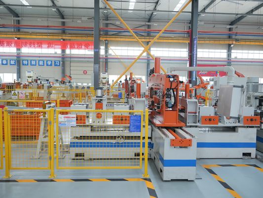 acheter Machine de formage automatique de rouleaux de couleur personnalisable 10-15 m/min Ligne de production de planches d'échafaudage en acier online manufacture