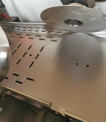 acheter 1m/Min - 30m/Min Machine de formage de rouleaux de plateaux de câbles online manufacture